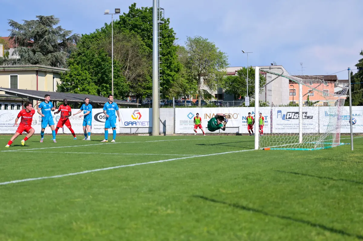 Eccellenza, Pavonese-Castellana 3-2