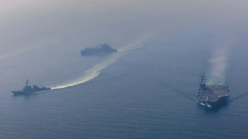 Navi da guerra statunitensi - Foto Ansa © www.giornaledibrescia.it