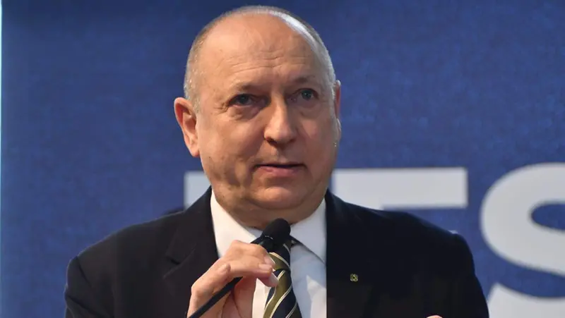 Il presidente Osvaldo Scalvenzi