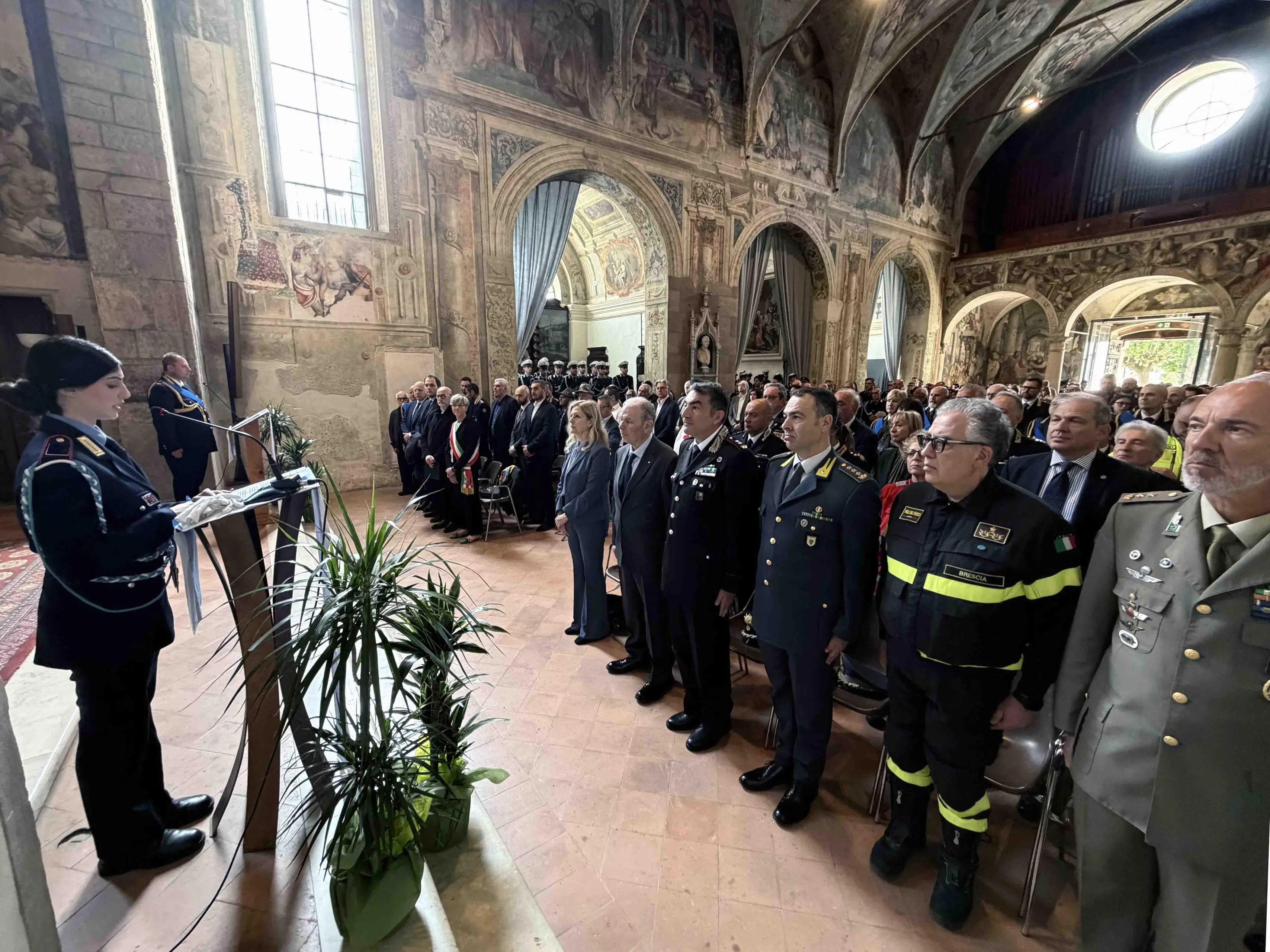 La cerimonia della Polizia Locale in San Cristo a Brescia