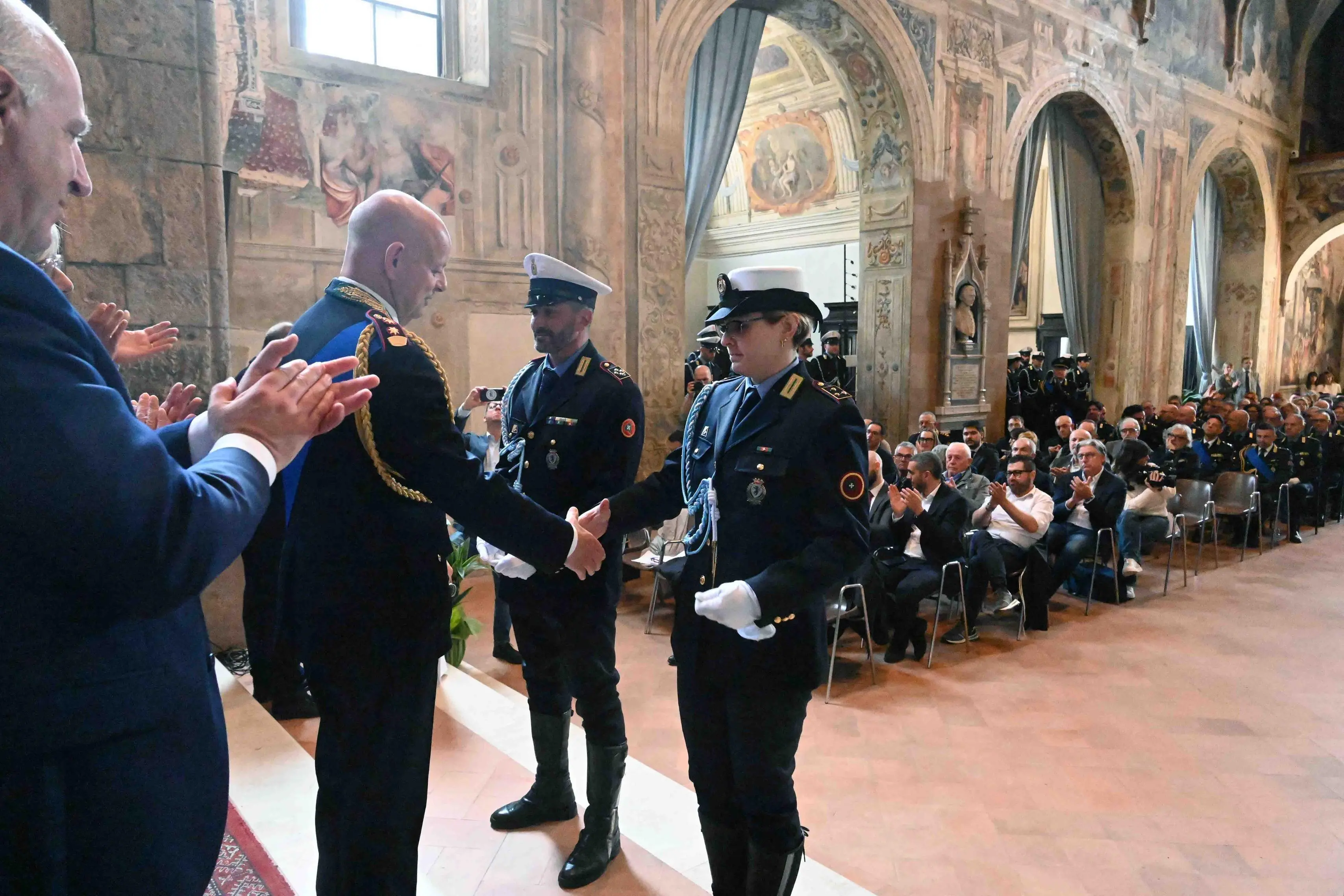 La cerimonia della Polizia Locale in San Cristo a Brescia