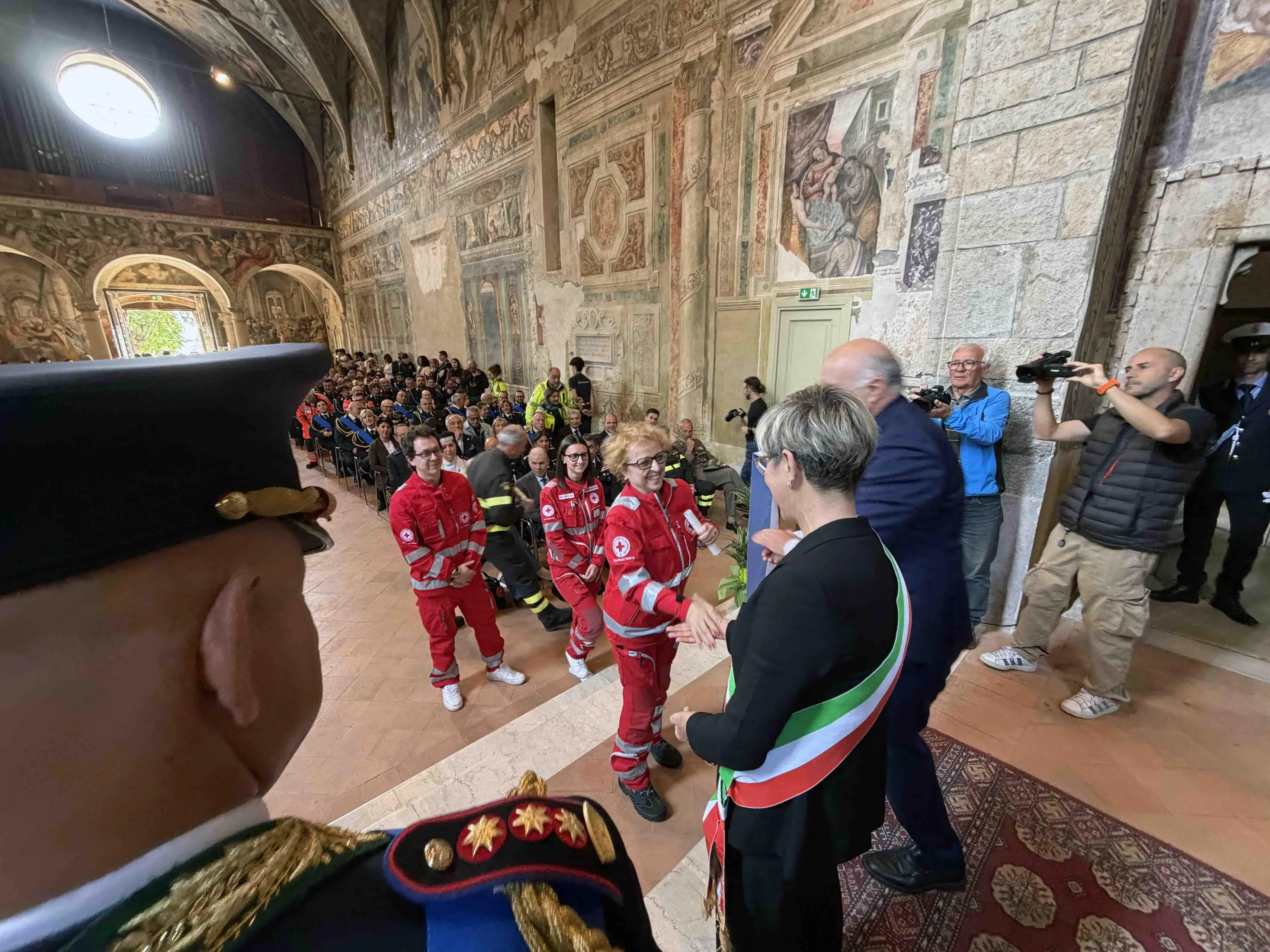 La cerimonia della Polizia Locale in San Cristo a Brescia