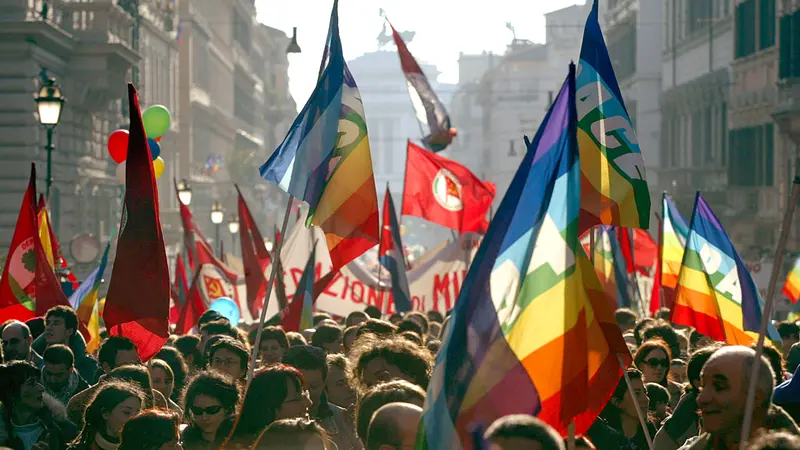 Una delle manifestazioni per dire no alle armi nucleari - Foto Ansa © www.giornaledibrescia.it