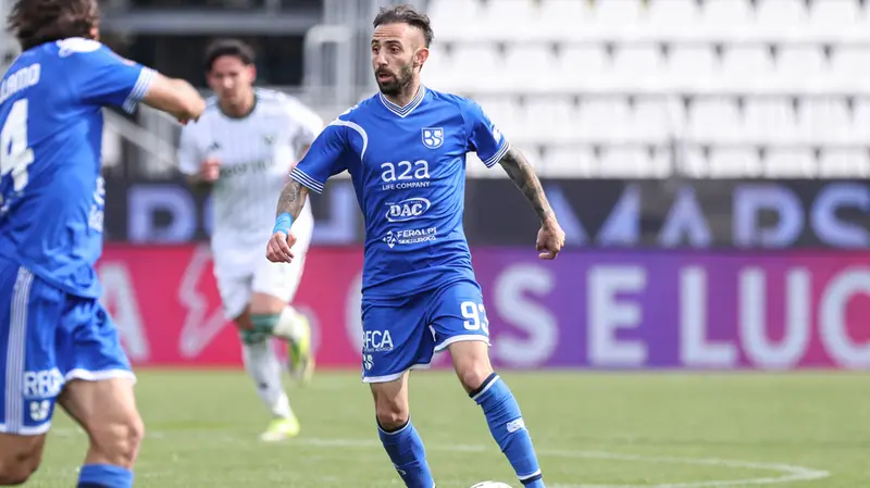 In appoggio a Crespi, Marras sta finalmente lanciando segnali incoraggianti - Foto New Reporter Nicoli © www.giornaledibrescia.it