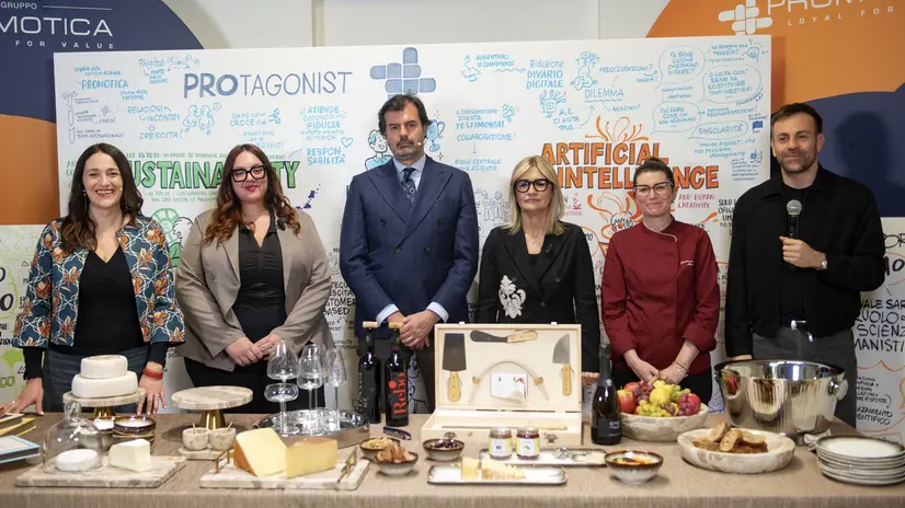 Aperitivo con l'attrezzatura di Coltellerie Berti - Foto New Reporter Papetti © www.giornaledibrescia.it