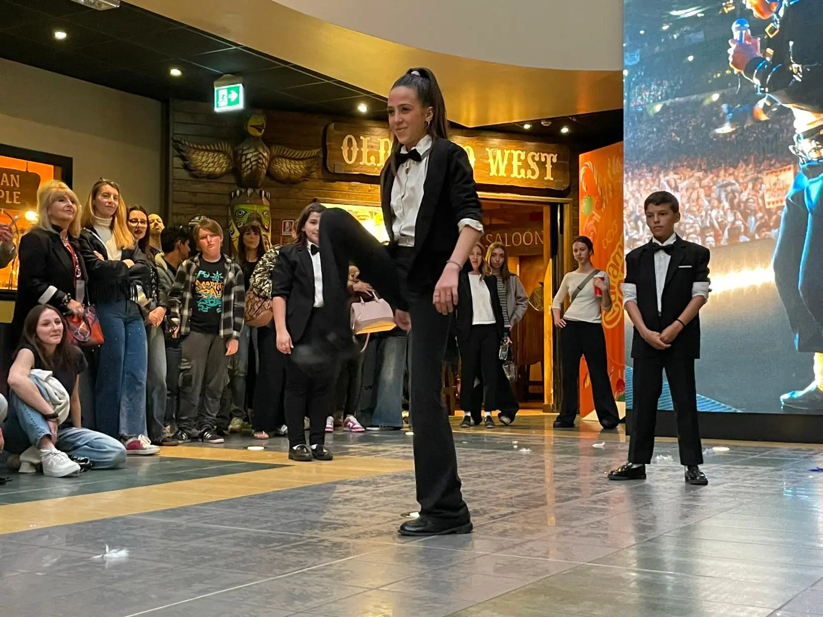 Il flash mob alla Oz per il film su Michael Jackson