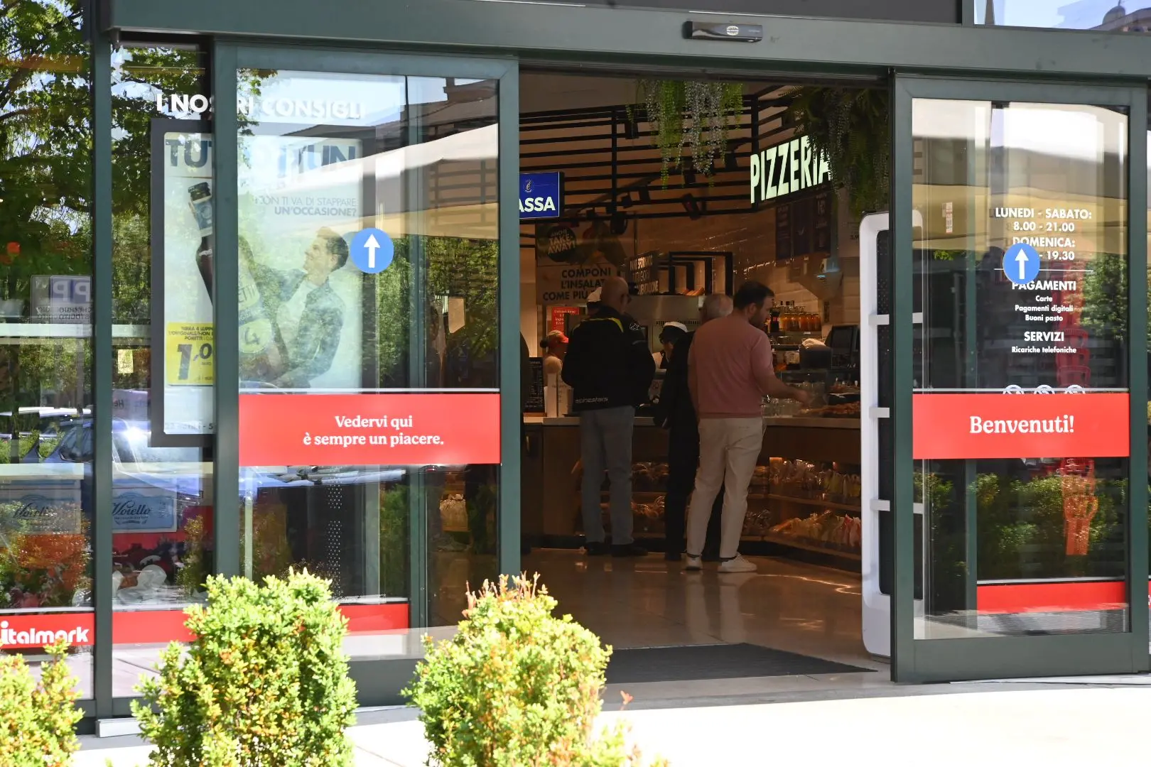 Il furto all'Italmark di via Cefalonia