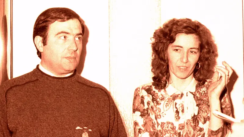 Bruno Lorandi e la moglie Clara Bugna nel giorno dell'assoluzione dell'uomo dall'accusa di aver ucciso il figlio