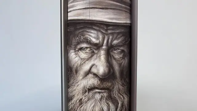 Il volto di Gandalf sul «Signore degli anelli» (da Instagram)