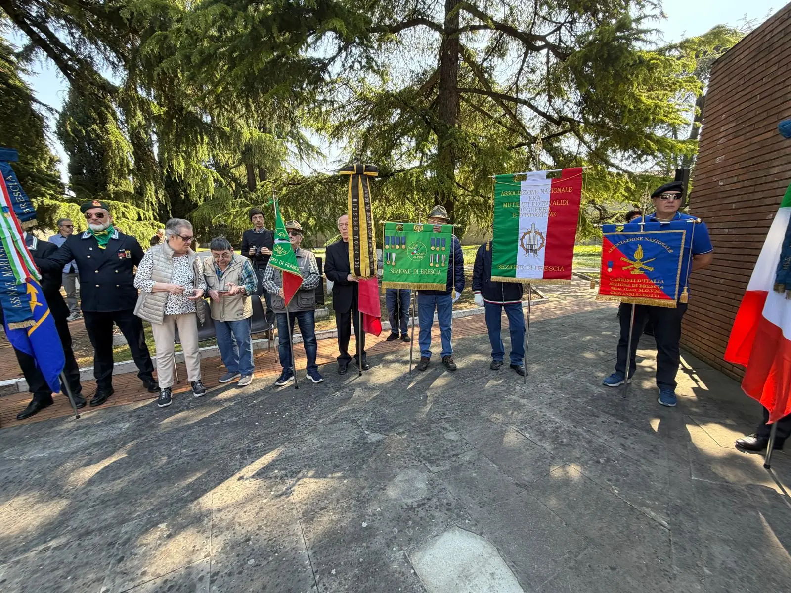 Le cerimonia per il 25 Aprile al cimitero Vantiniano