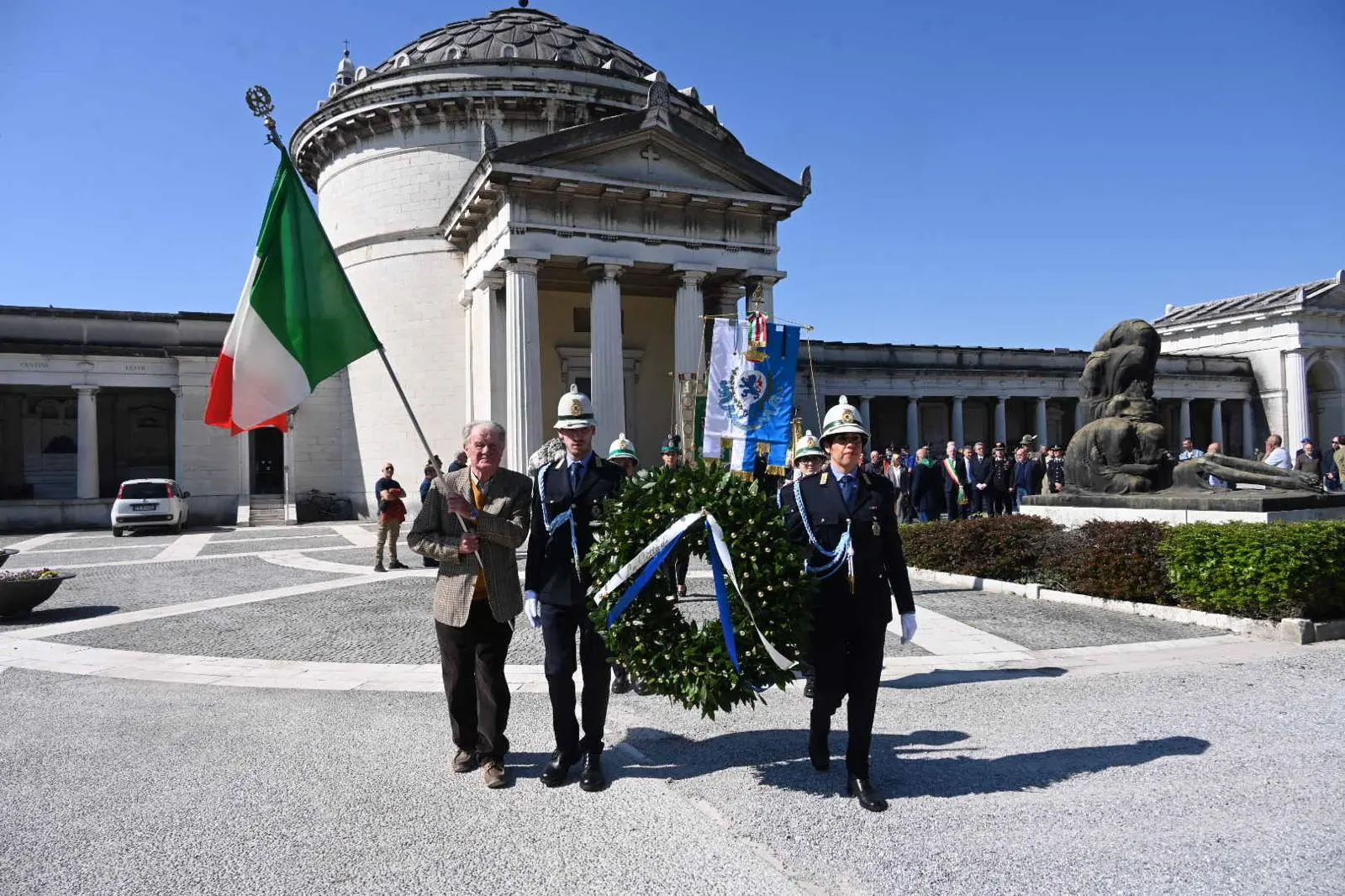Le cerimonia per il 25 Aprile al cimitero Vantiniano