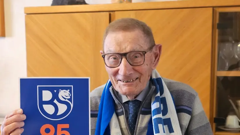 Piero Bana, 95 anni portati veramente benissimo e una passione per il Brescia -  © www.giornaledibrescia.it