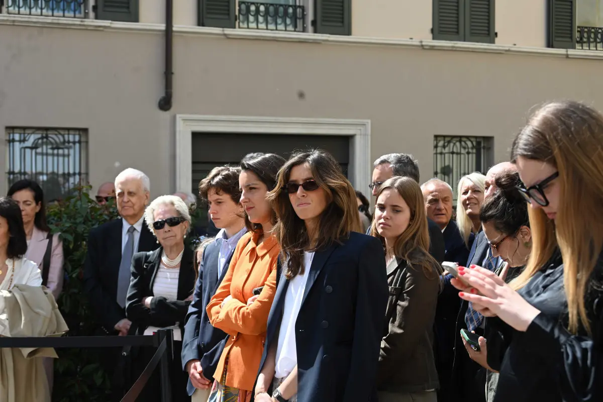 L'inaugurazione della statua di Alberto Folonari