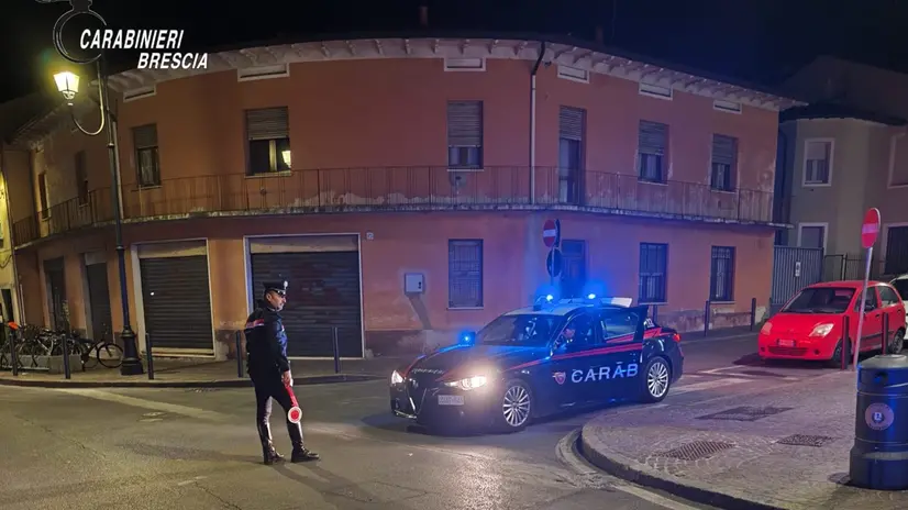 I controlli dei carabinieri nel centro di Manerbio