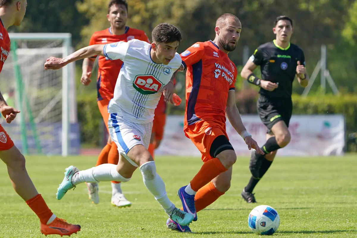 Serie D, gli scatti di Desenzano-Pistoiese