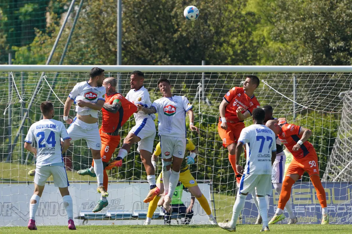 Serie D, gli scatti di Desenzano-Pistoiese