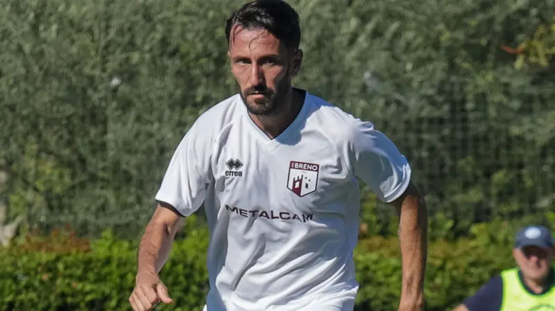 Salvatore Papa: suo il gol del 2-2 del Breno - Foto Newreporter Marazzani © www.giornaledibrescia.it