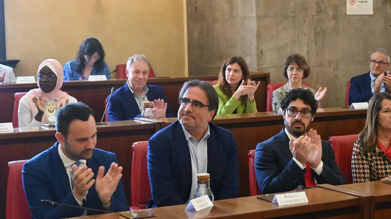 I banchi del centrosinistra - © www.giornaledibrescia.it