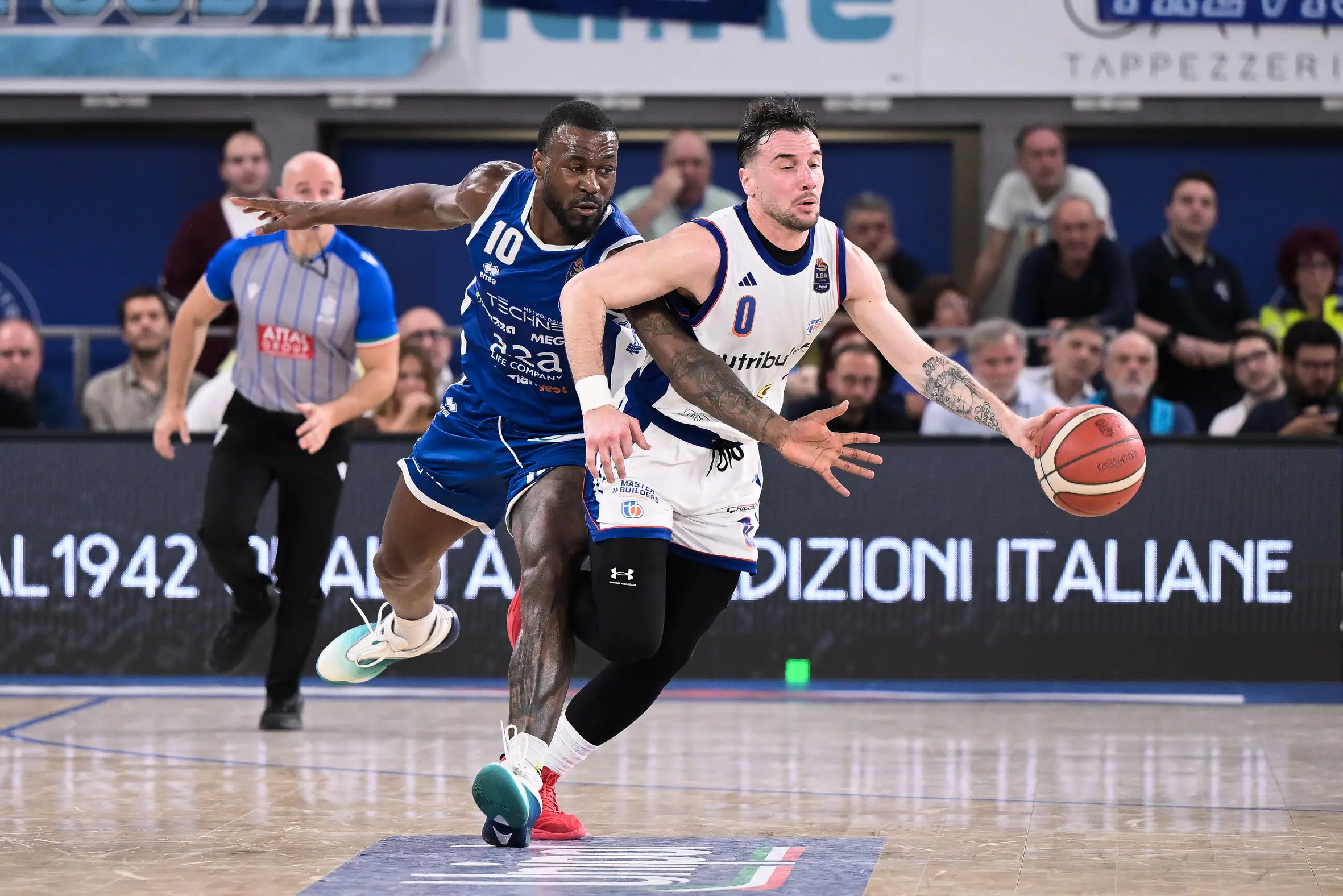 Basket, gli scatti di Germani-Treviso