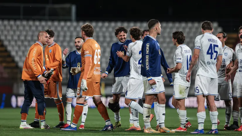 Il Brescia dopo la vittoria di Monza - Foto New Reporter Comincini © www.giornaledibrescia.it