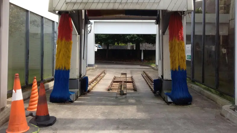 Un autolavaggio, foto rappresentativa