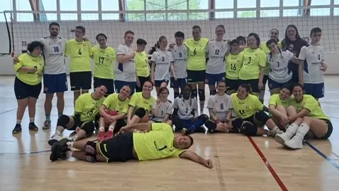 La gioia di poter andare sotto rete: ecco il Team Volley Cazzago Special Olympics - © www.giornaledibrescia.it
