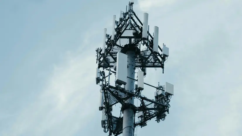Un'antenna per il 5G - © www.giornaledibrescia.it
