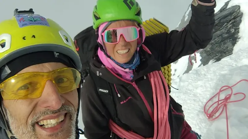 Vincenzo e Tiziana in vetta all'Eiger