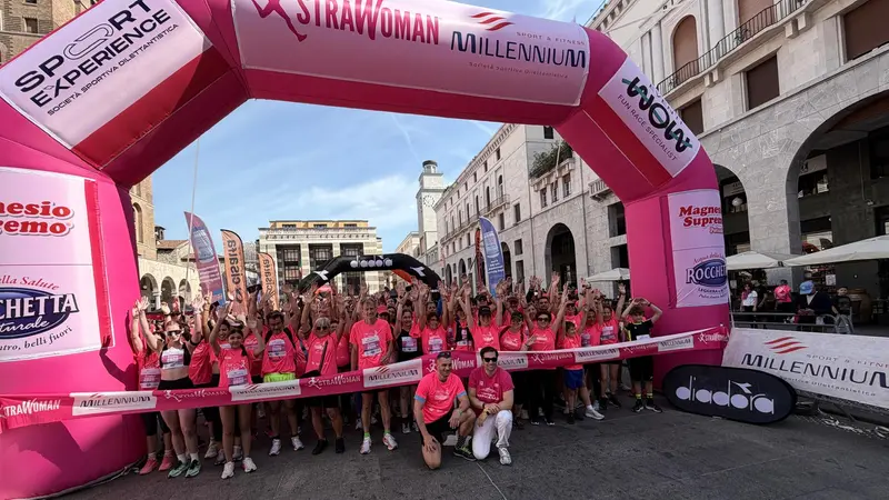 A Brescia si corre la Strawoman