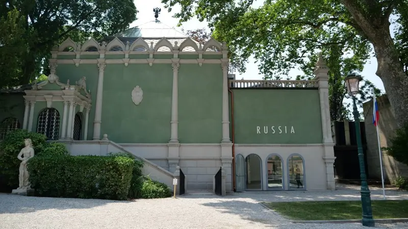 Il Padiglione russo nello spazio dei Giardini della Biennale di Venezia - Ansa © www.giornaledibrescia.it