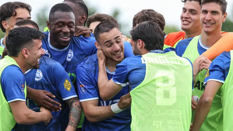 Il Desenzano festeggia la promozione in serie C