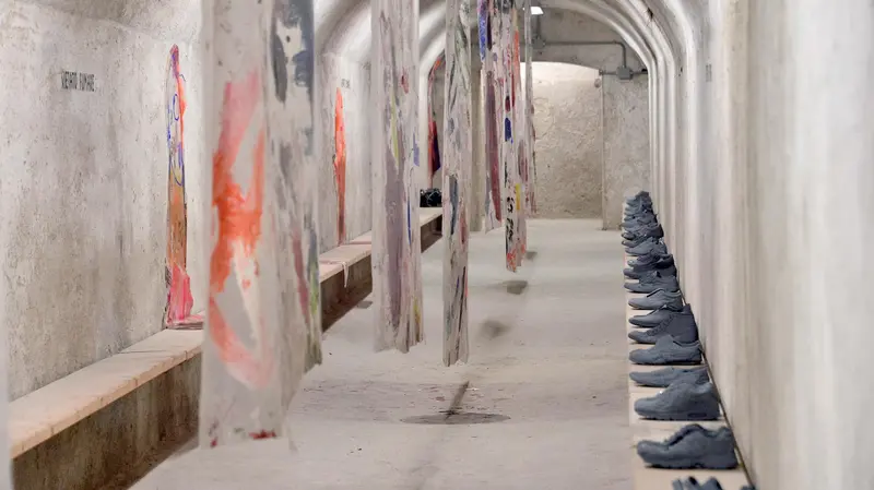 La primissima esposizione nel bunker nel 2016 - © www.giornaledibrescia.it