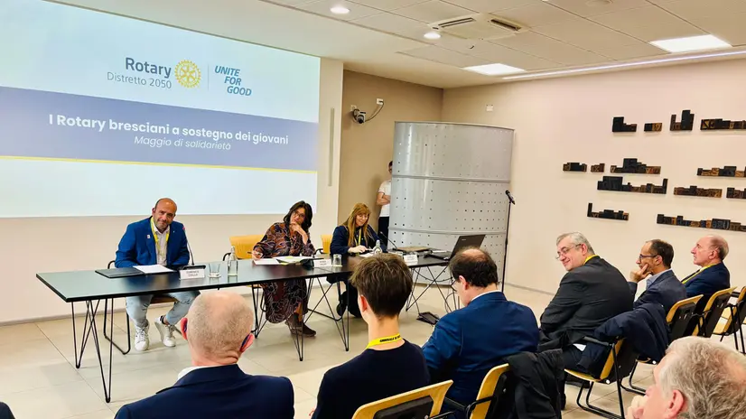 Un momento della presentazione nella Sala Libretti del Giornale di Brescia