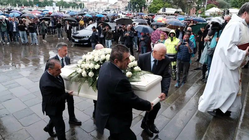 I funerali a Padova di Alex Zanardi