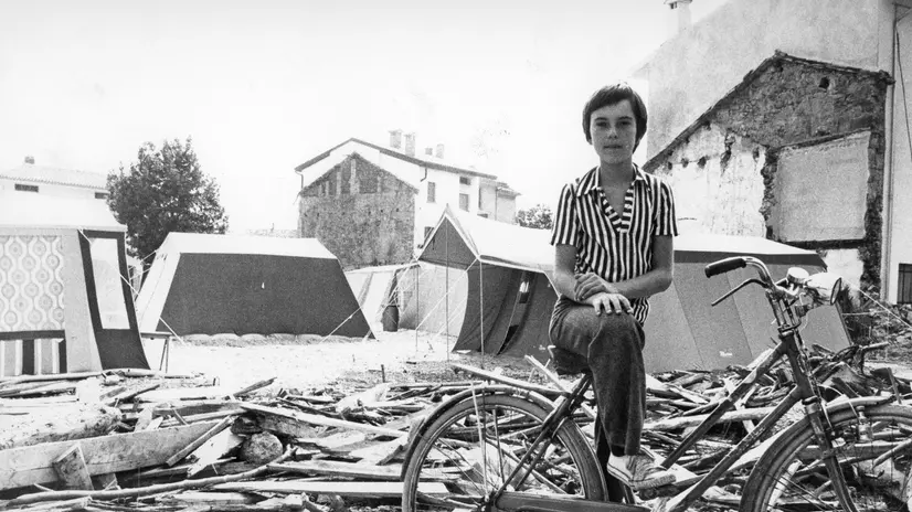 GDB-_FRIULI_FOTO_ANSA-1976_6.jpg