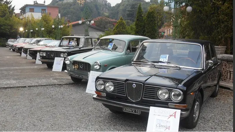 Una delle passate edizione della «Classica», esposizione di auto storiche © www.giornaledibrescia.it