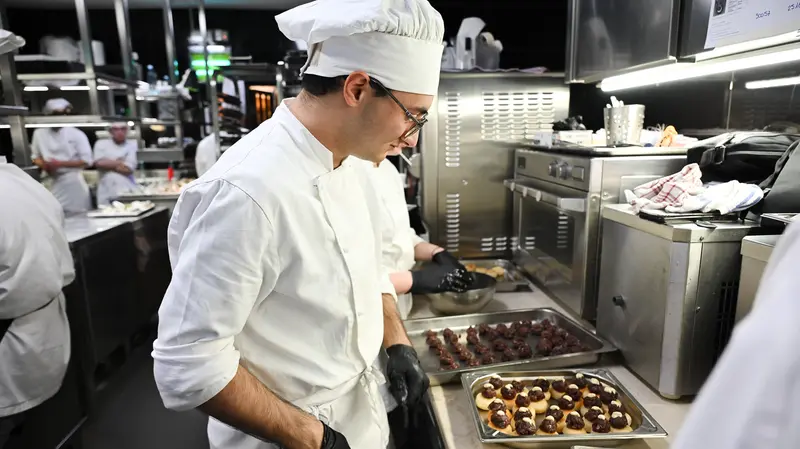 Chef per una notte, serata finale: studenti in cucina