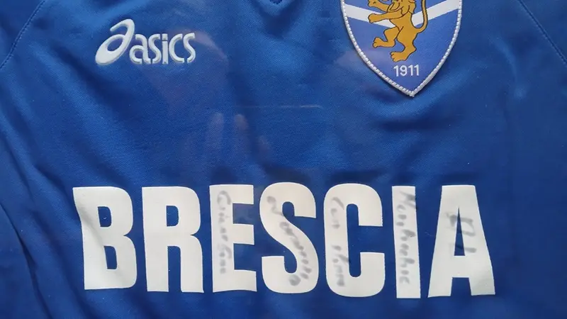 Alcune firme sulla maglia