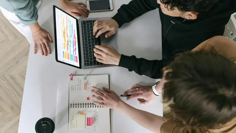 All'hackathon serviranno inventiva, ma anche soft skill come il lavoro in team e l'esposizione dell'idea