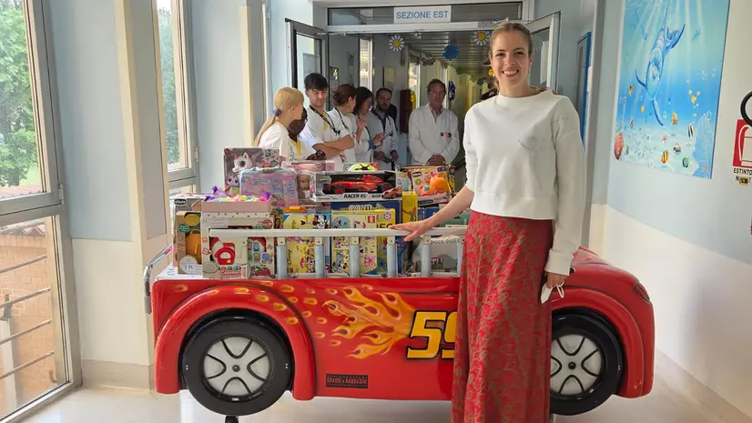Carolina Kostner all'ospedale Civile di Brescia