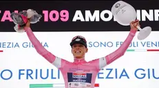 La prima maglia rosa Paul Magnier - Epa