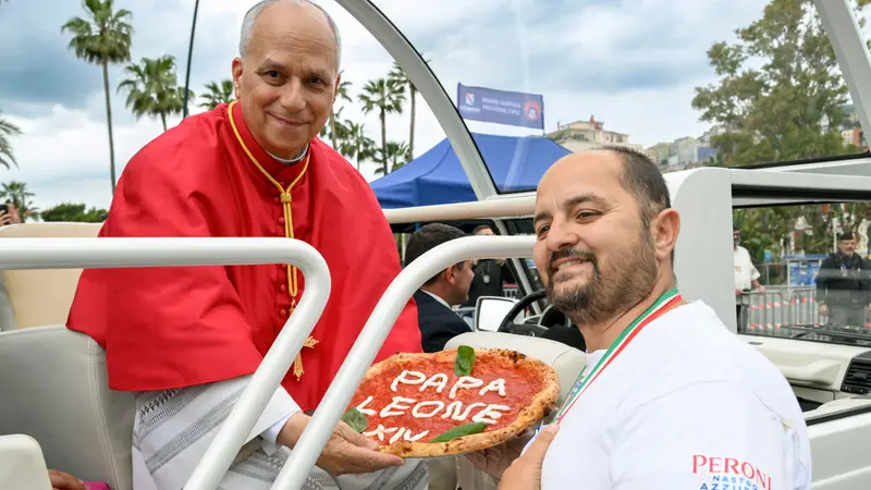 Papa Leone in un momento della sua visita pastorale a Napoli, 8 Maggio 2026. ANSA/US VATICAN MEDIA
