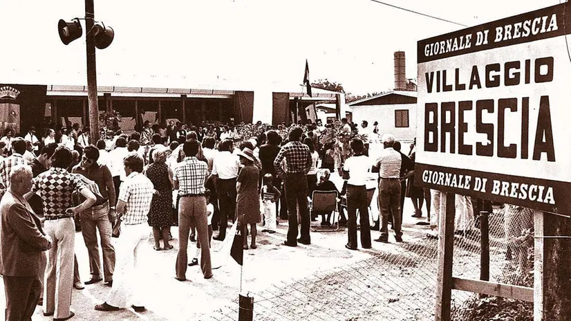 Il taglio del nastro del Villaggio Brescia: era il 12 luglio 1976  - © www.giornaledibrescia.it