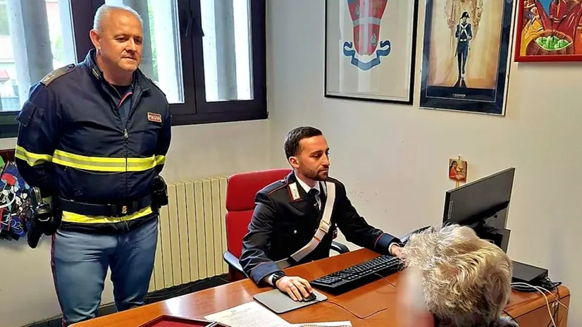 L'anziana denuncia la truffa