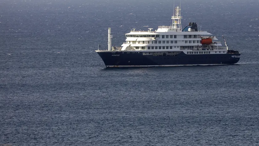 La MV Hondius, a bordo della quale sono morti tre passeggeri - Foto Ansa © www.giornaledibrescia.it
