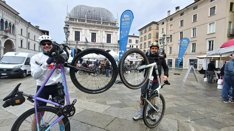 Blu in bici, la manifestazione per la mobilità sostenibile in città
