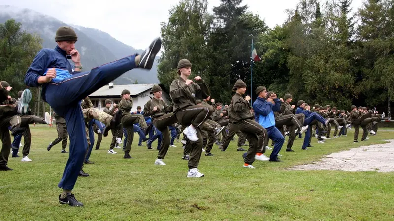 Alcune reclute in allenamento