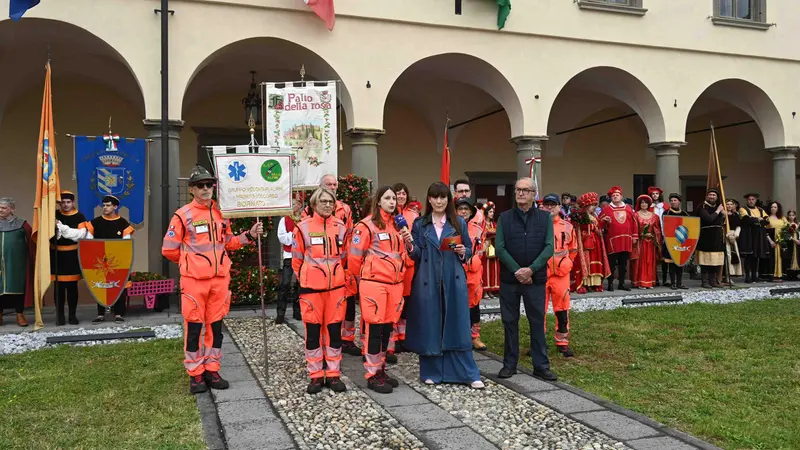 Volontari alpini di soccorso emergenziale - Foto Marco Ortogni/Neg © www.giornaledibrescia.it