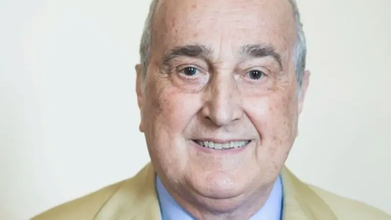 Il professor Vincenzo Cesareo