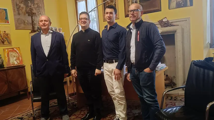 L'abate Cesare Cancarini e altri rappresentanti di Radici